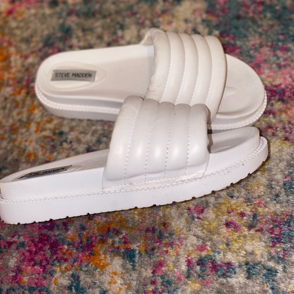 Steve Madden slides - Picture 1 of 4